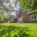 Fischer Ruem Hart Apartament
